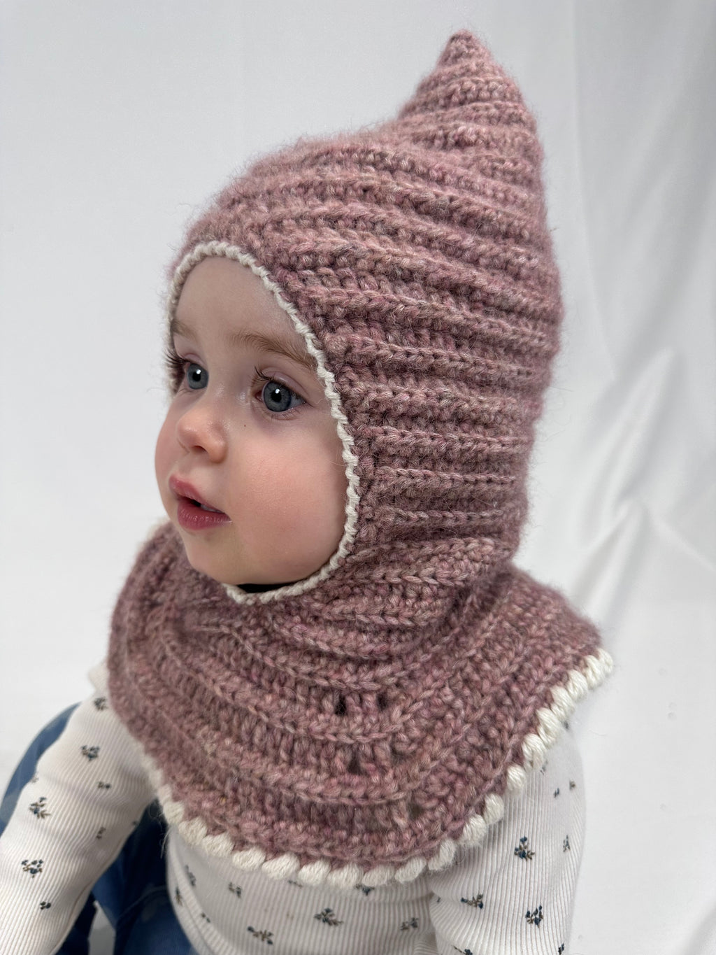 Baby-hue med spids
